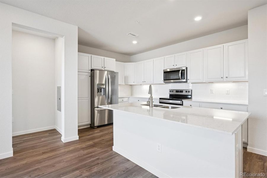 Furnished interior view inside a new home in Grand Vue at Interlocken, Broomfield (Image 4).