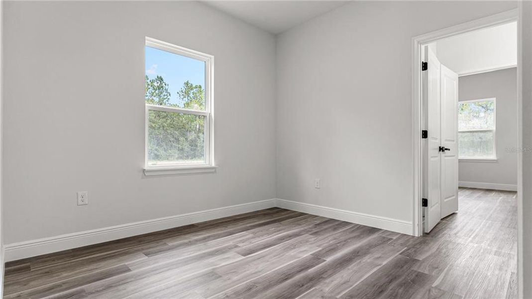 Spacious, unfurnished interior of a new home in , Ocala (Image 21).