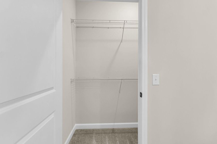 Spacious, unfurnished interior of a new home in , Summerville (Image 24).