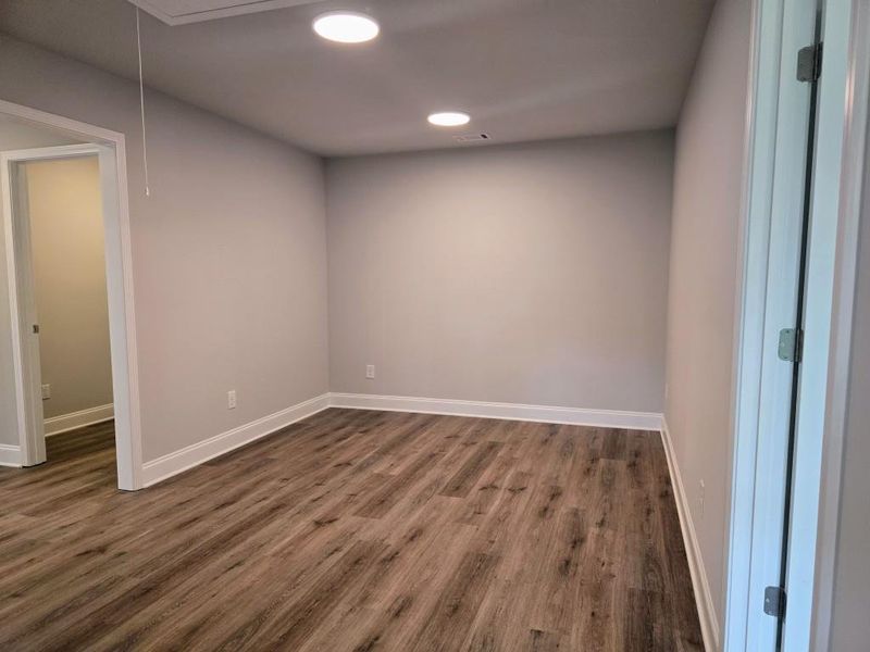 Spacious, unfurnished interior of a new home in , Duluth (Image 34).