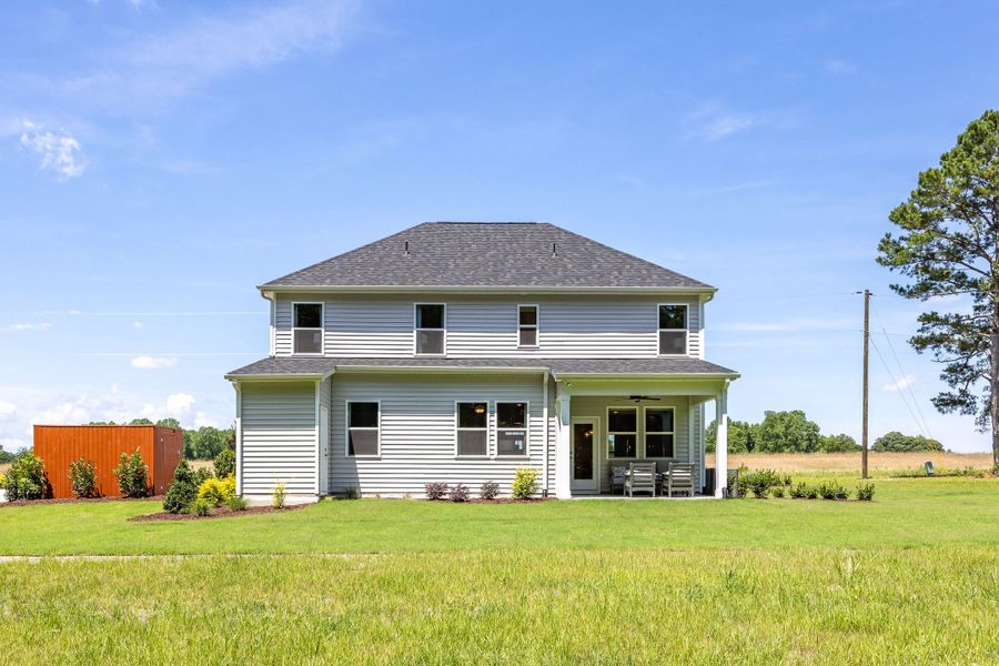 Representative exterior details of a home built from the The Willow B by Davidson Homes LLC in Retreat at North Main, Lillington (Image 3).