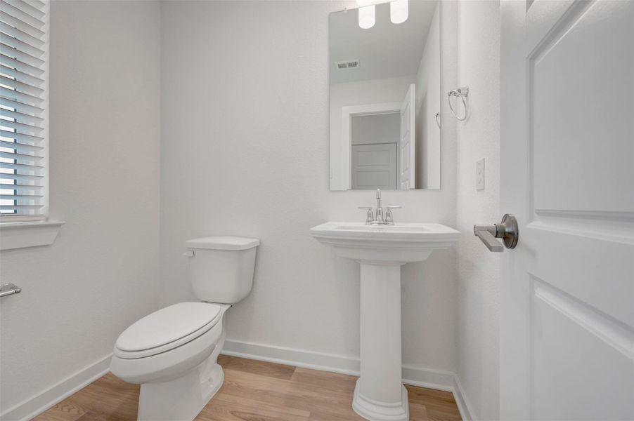 Furnished interior view inside a new home in Miller's Pond, Rosenberg (Image 11).