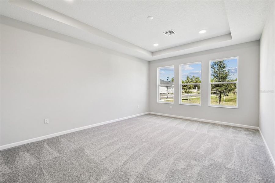 Spacious, unfurnished interior of a new home in Hawk's Overlook, Oviedo (Image 25). Spacious, unfurnished interior of a new home in Hawk's Overlook, Oviedo (Image 25).