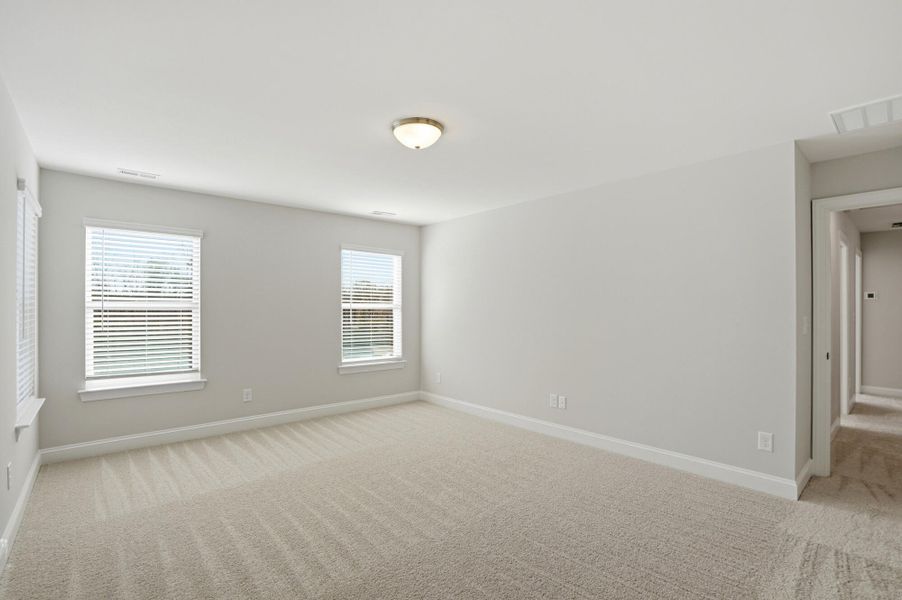 Spacious, unfurnished interior of a new home in Grier Meadows, Charlotte (Image 55).