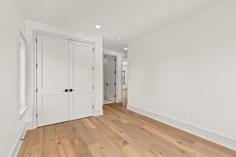 Spacious, unfurnished interior of a new home in , Charleston (Image 97).