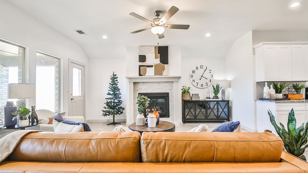 Representative furnished interior of a home built from the The Holden by D.R. Horton in Abbey Glen, Lubbock (Image 26). Representative furnished interior of a home built from the The Holden by D.R. Horton in Abbey Glen, Lubbock (Image 26).