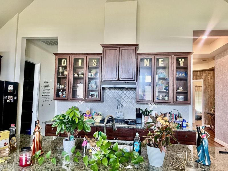 Furnished interior view inside a new home in , Katy (Image 7).