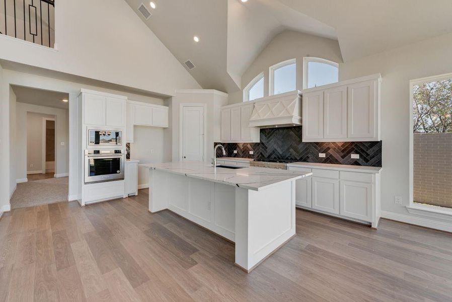 Furnished interior view inside a new home in Prairie Ridge, Venus (Image 5).