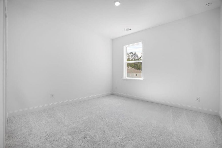 Spacious, unfurnished interior of a new home in Bailey Fence, Dacula (Image 38).
