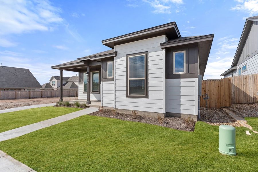 003_lb105478_321_1_331 003_lb105478_321_1_331