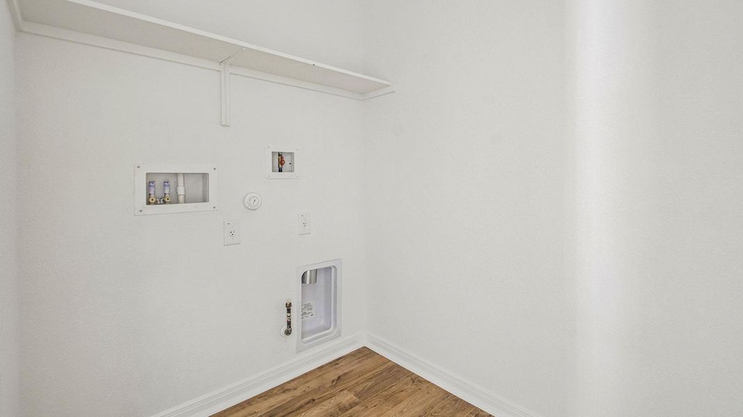 Spacious, unfurnished interior of a new home in Prairie Lakes, Buda (Image 16). Spacious, unfurnished interior of a new home in Prairie Lakes, Buda (Image 16).