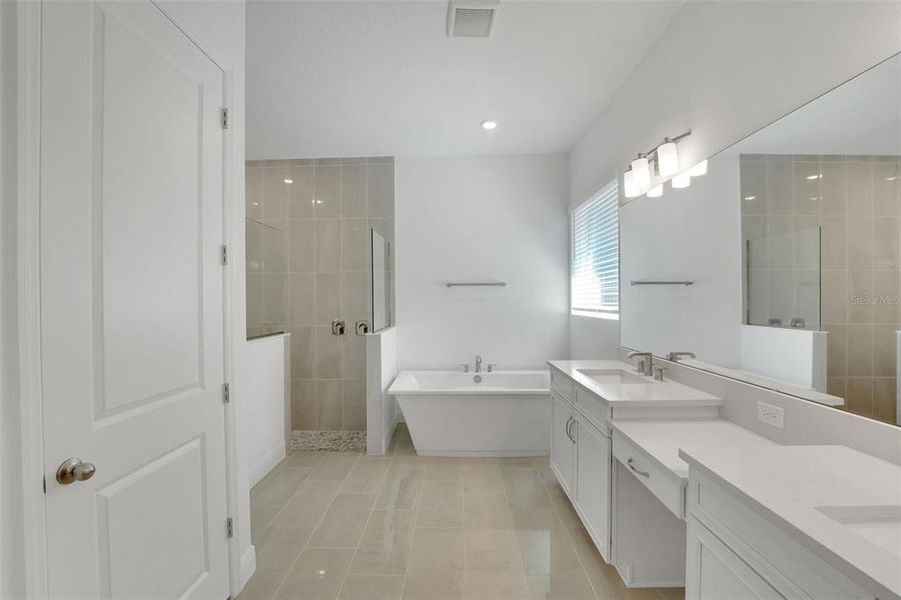 Furnished interior view inside a new home in Palms at Windermere, Windermere (Image 9).