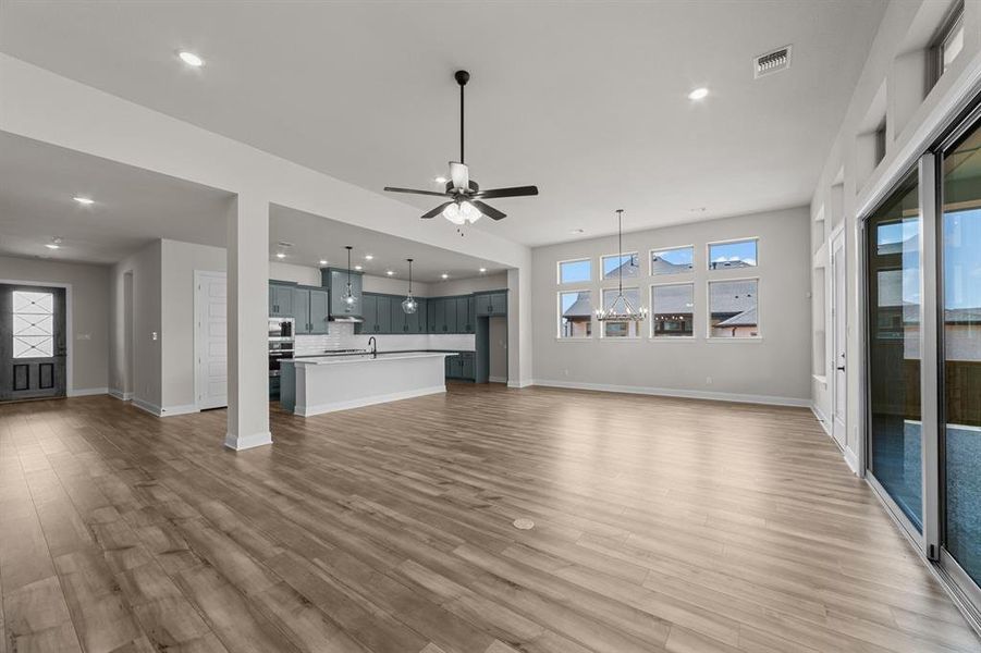 Image 25 of a home in South Pointe Manor Series. Image 25 of a home in South Pointe Manor Series.