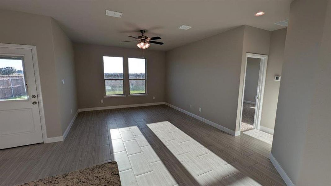 Spacious, unfurnished interior of a new home in Bella Vista, Granbury (Image 13). Spacious, unfurnished interior of a new home in Bella Vista, Granbury (Image 13).
