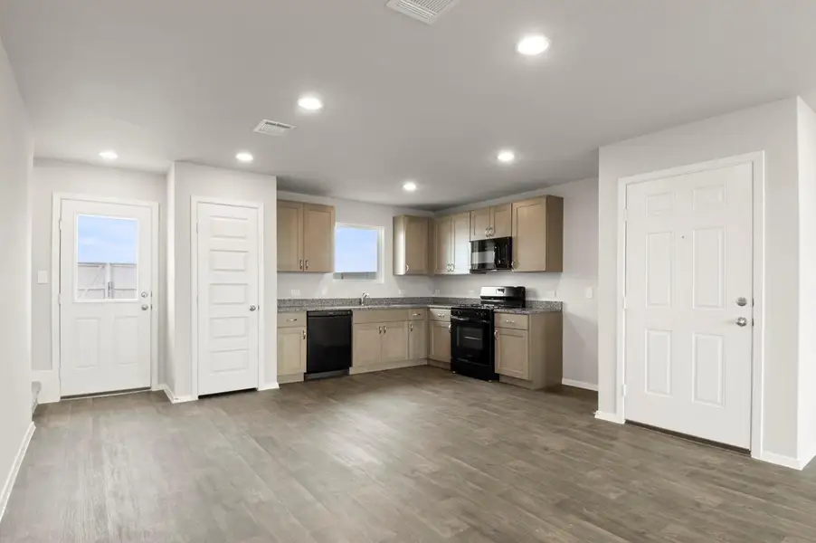 Furnished interior view inside a new home in Harvest Ridge, Elgin (Image 10).