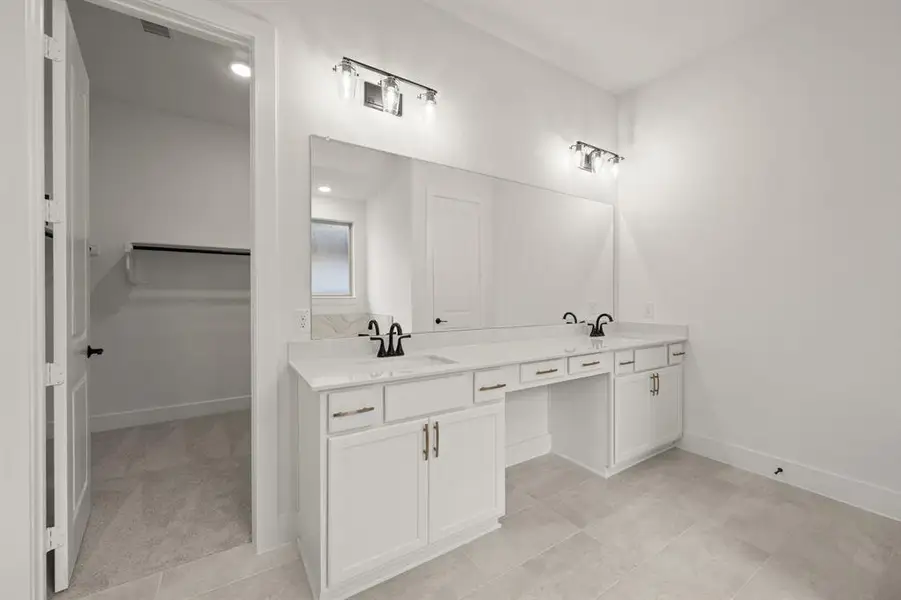 4829 Signal Run- Primary Suite-0080 4829 Signal Run- Primary Suite-0080