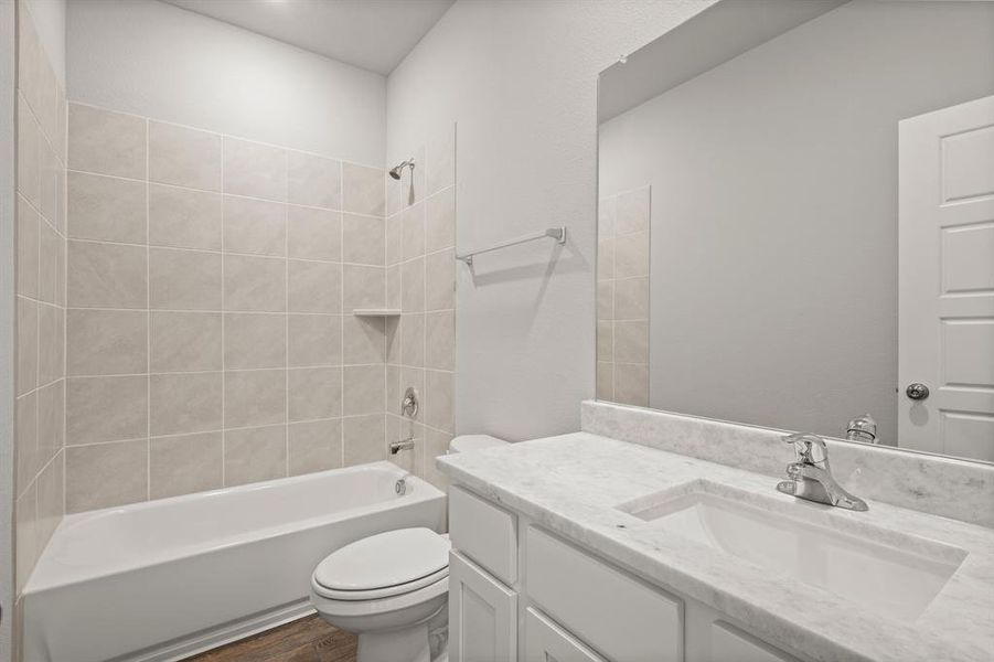 Furnished interior view inside a new home in Rocky Creek Crossing, Fort Worth (Image 6). Furnished interior view inside a new home in Rocky Creek Crossing, Fort Worth (Image 6).