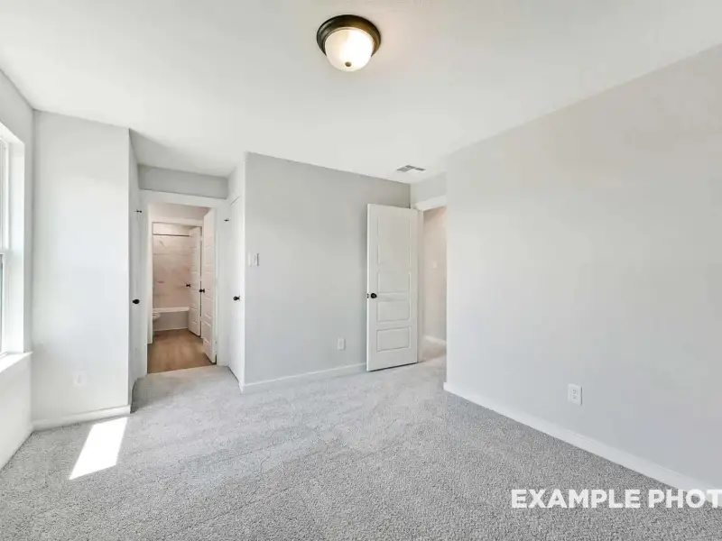 Spacious, unfurnished interior of a new home in Sundance Cove, Crosby (Image 25).