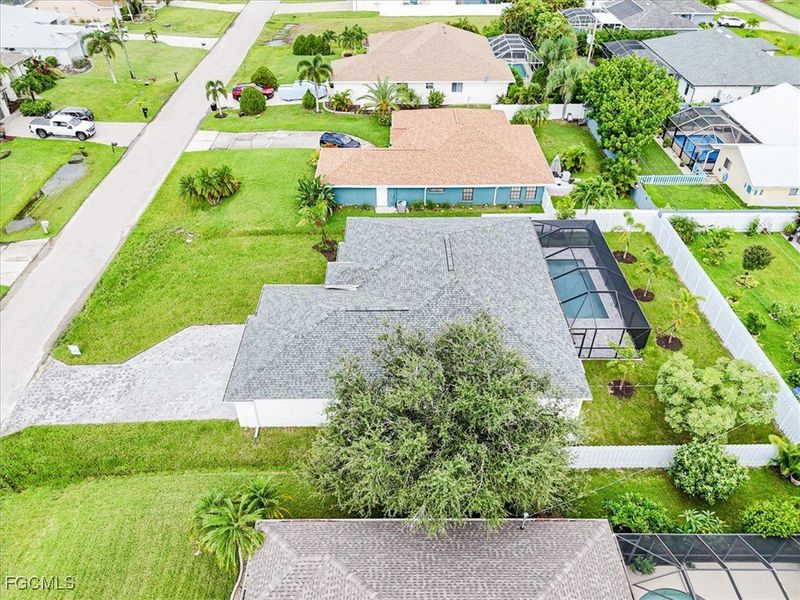 Image 37 of a home in Cape Coral.