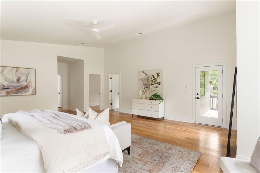Furnished interior view inside a new home in , Atlanta (Image 16). Furnished interior view inside a new home in , Atlanta (Image 16).