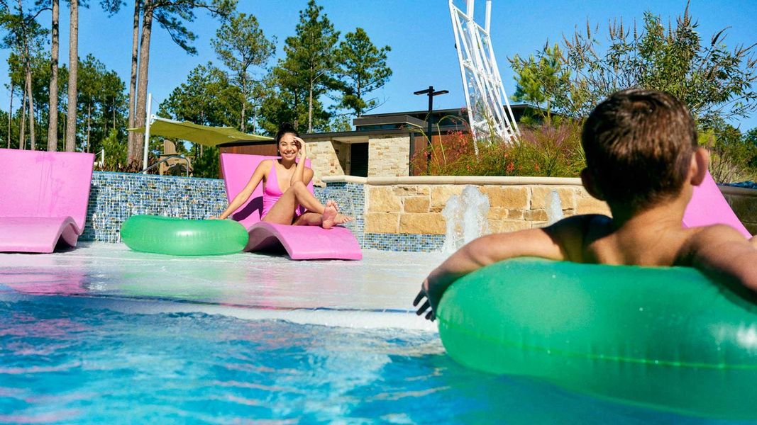 Image 14 of a home in The Woodlands Hills 40'.