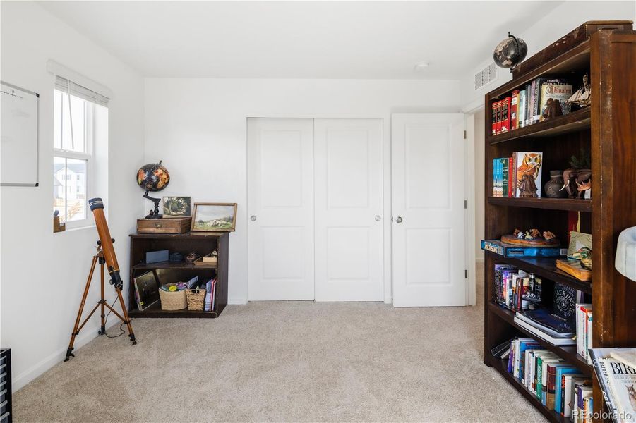 Furnished interior view inside a new home in Creekside Village, Thornton (Image 27). Furnished interior view inside a new home in Creekside Village, Thornton (Image 27).