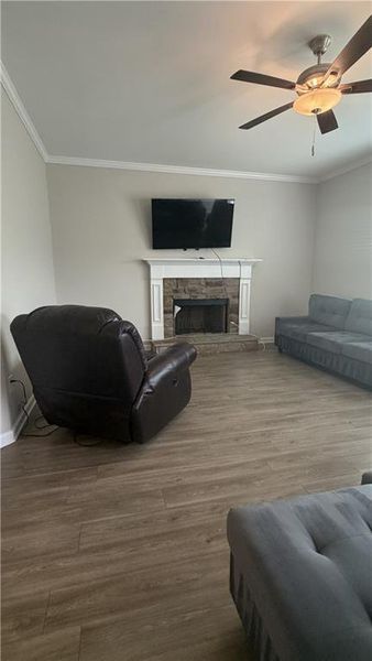Furnished interior view inside a new home in , Cartersville (Image 9).