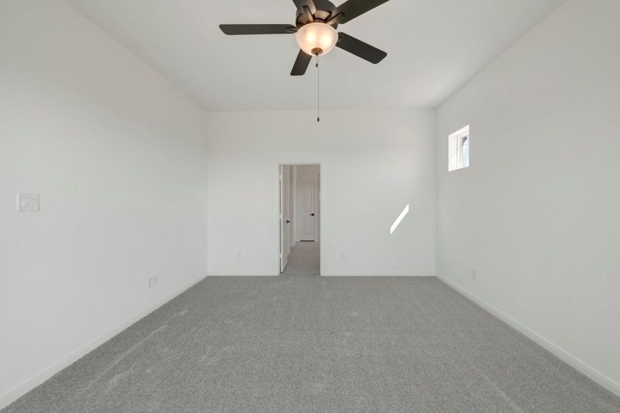 Spacious, unfurnished interior of a new home in The Grand Prairie 50’, Hockley (Image 34).