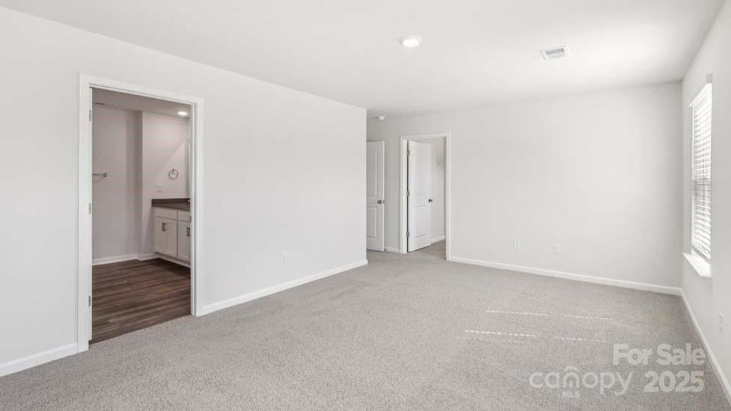 Spacious, unfurnished interior of a new home in Wallace Springs, Statesville (Image 35). Spacious, unfurnished interior of a new home in Wallace Springs, Statesville (Image 35).