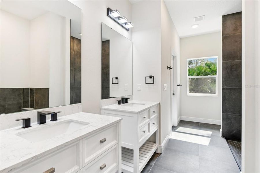 Furnished interior view inside a new home in , Deland (Image 7).