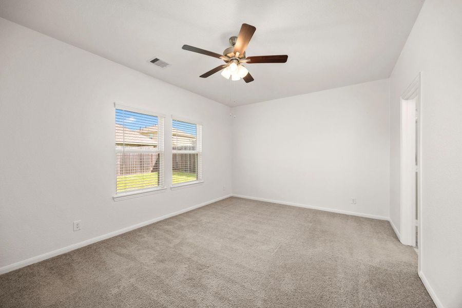 Spacious, unfurnished interior of a new home in Glen Oaks, Magnolia (Image 32). Spacious, unfurnished interior of a new home in Glen Oaks, Magnolia (Image 32).
