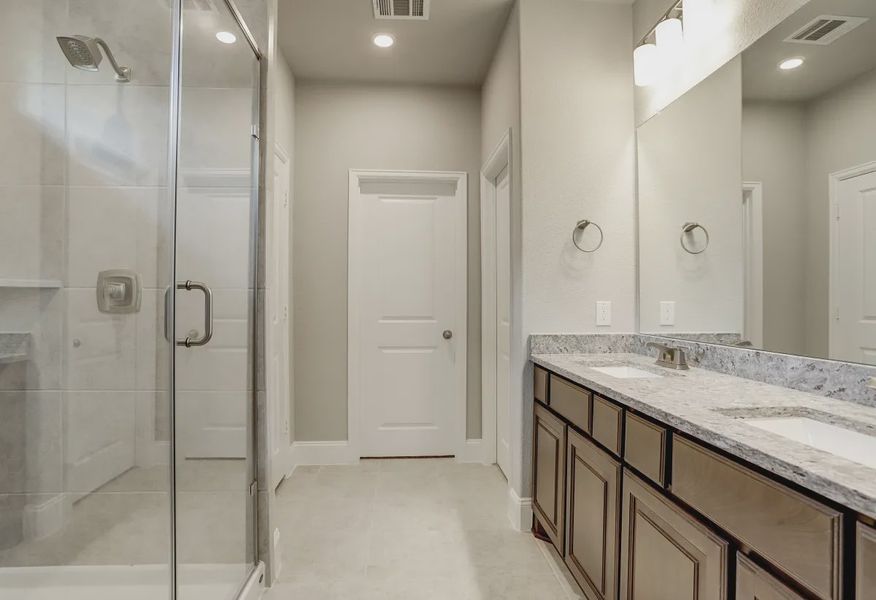 Plan 3029 primary bath - 5 of 10