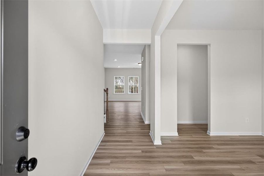 Spacious, unfurnished interior of a new home in Allen Manor, Hoschton (Image 27).