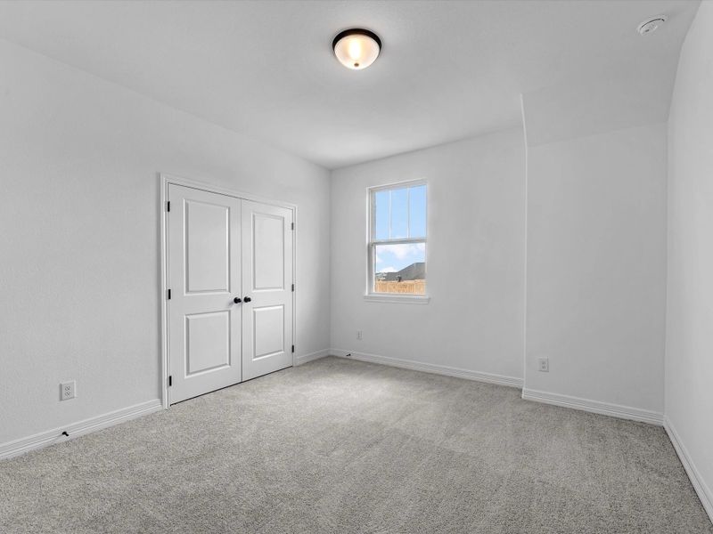Spacious, unfurnished interior of a new home in Wildrye, Waller (Image 21).