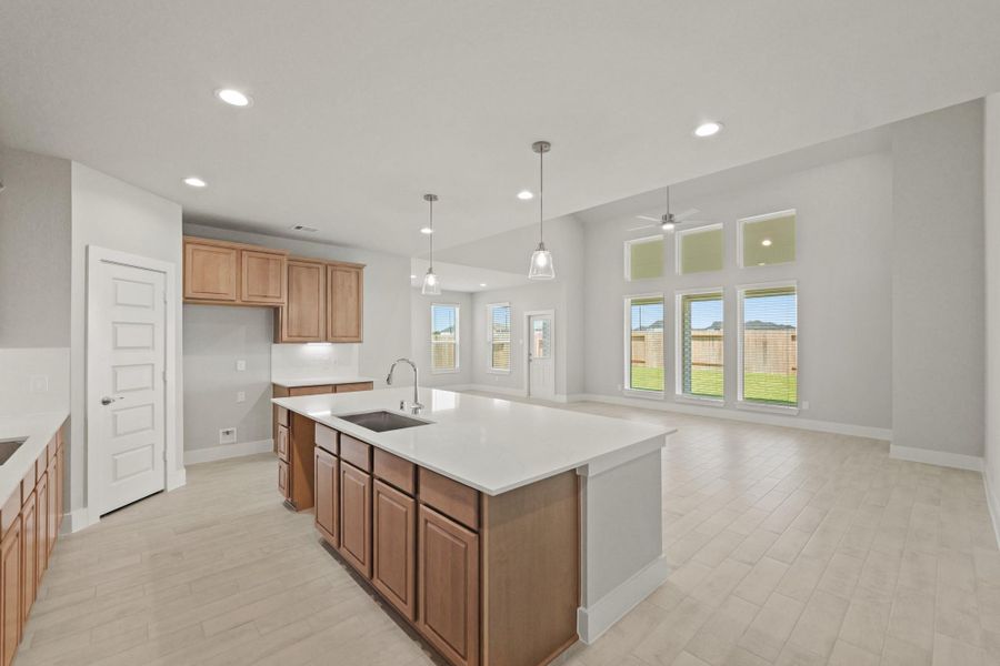 Furnished interior view inside a new home in Briarwood Crossing, Rosenberg (Image 6).