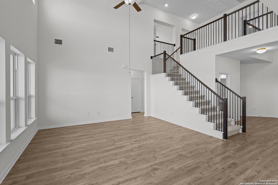 Spacious, unfurnished interior of a new home in Megan's Landing 50', Castroville (Image 29).