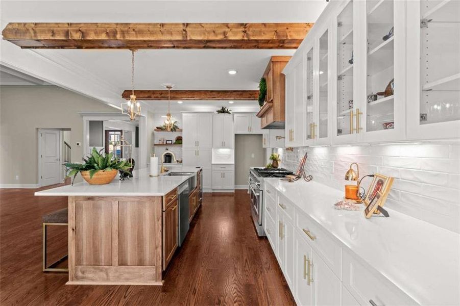 Furnished interior view inside a new home in , Carrollton (Image 7).