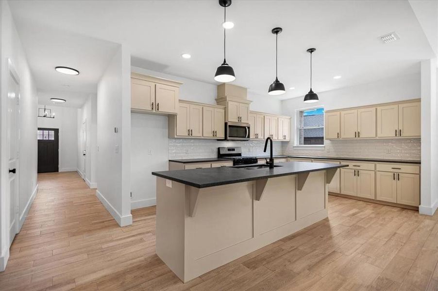 Furnished interior view inside a new home in , Lindale (Image 15).