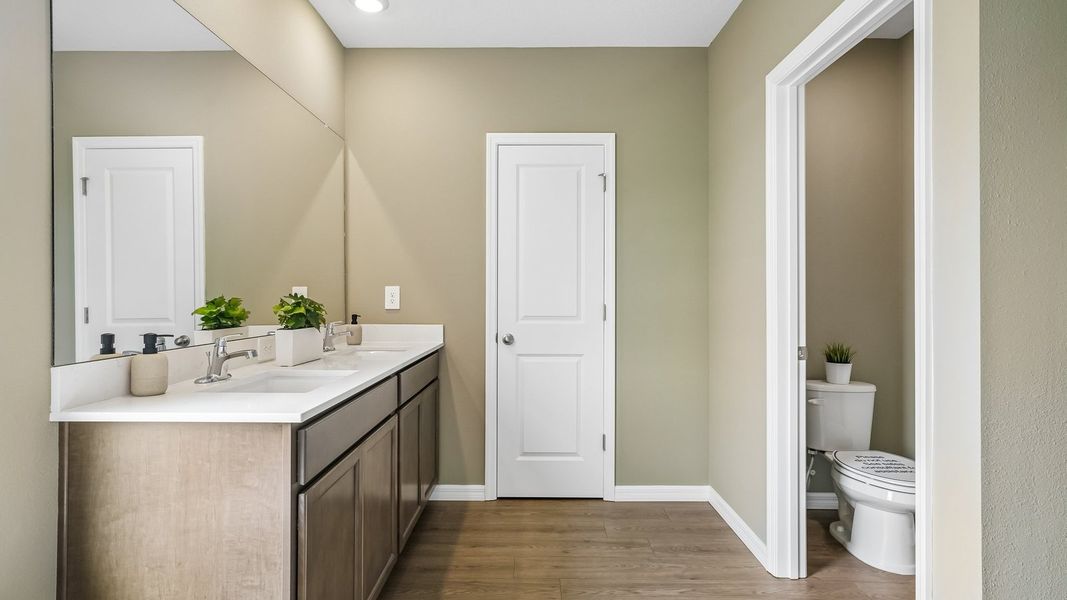 Furnished interior view inside a new home in Northwater at Two Rivers, Zephyrhills (Image 38).