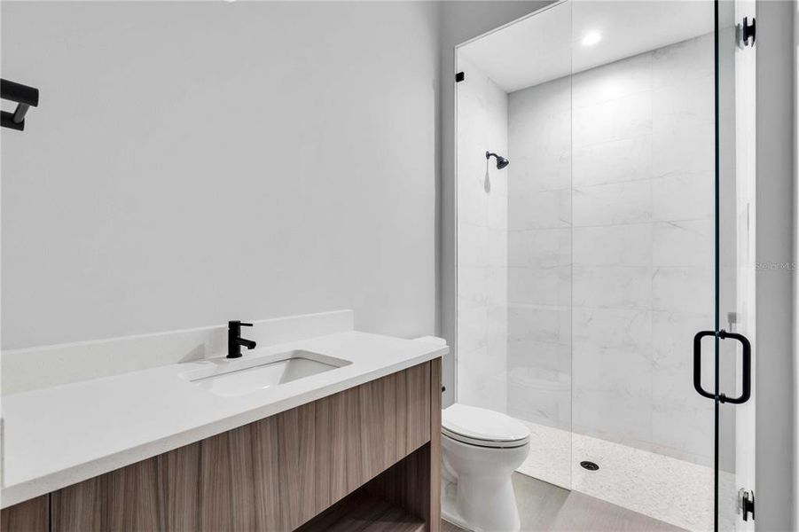 Furnished interior view inside a new home in , Sarasota (Image 34).