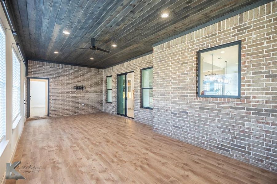 Exterior details and patio area of a home in , Abilene (Image 3).