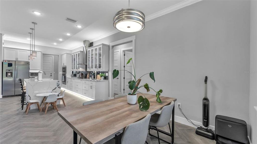 Furnished interior view inside a new home in , Winter Haven (Image 6).