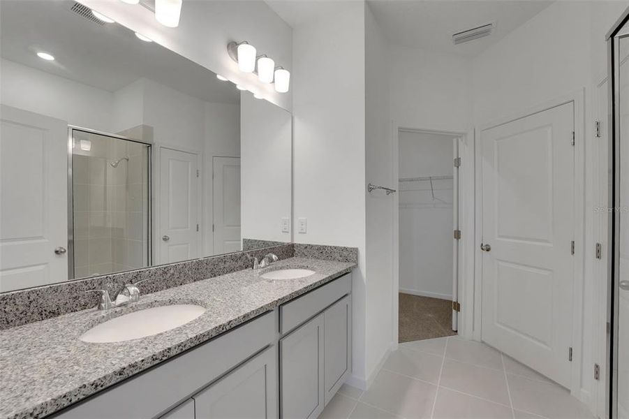 Furnished interior view inside a new home in Willowbrook North, Winter Haven (Image 10).