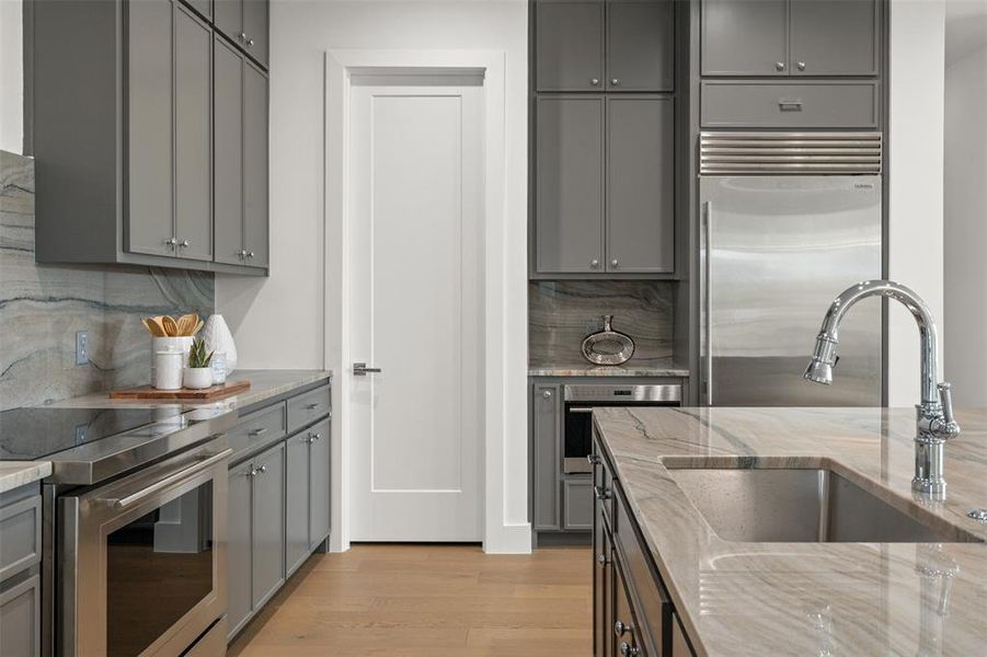 Furnished interior view inside a new home in , Dallas (Image 25).