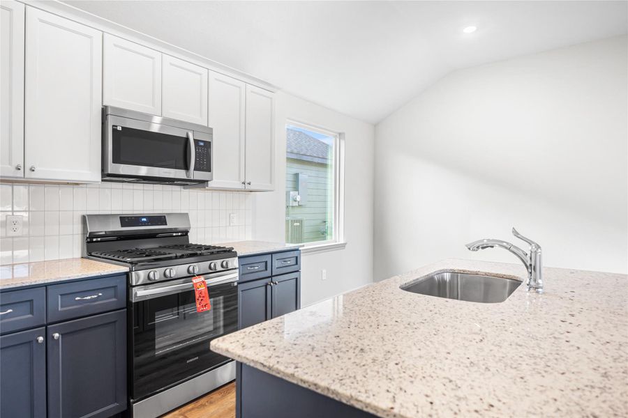 Furnished interior view inside a new home in Hill & Dale Ranch, Splendora (Image 7).