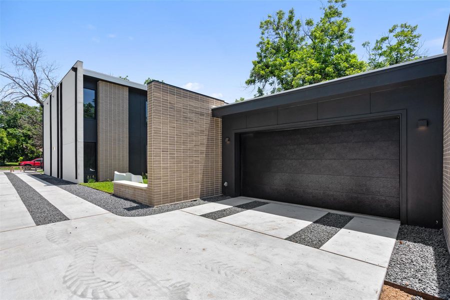 Exterior details and patio area of a home in , Austin (Image 21).