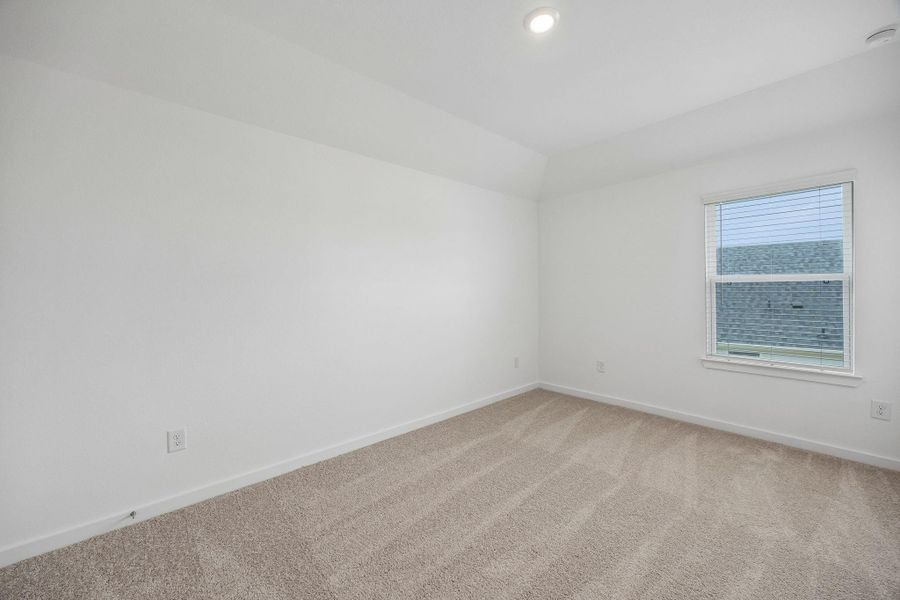 Spacious, unfurnished interior of a new home in Windcress, Cove (Image 16).