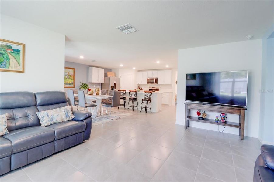 Furnished interior view inside a new home in Huntington Ridge, Ocala (Image 12). Furnished interior view inside a new home in Huntington Ridge, Ocala (Image 12).