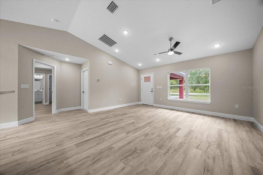 Spacious, unfurnished interior of a new home in , Belleview (Image 35). Spacious, unfurnished interior of a new home in , Belleview (Image 35).