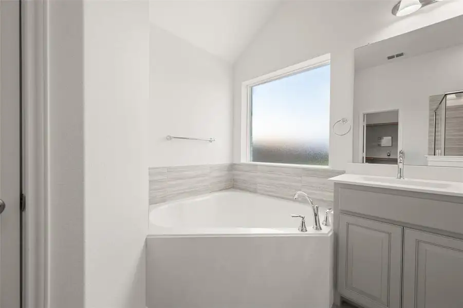 7745 Gatevine- Primary Suite-4